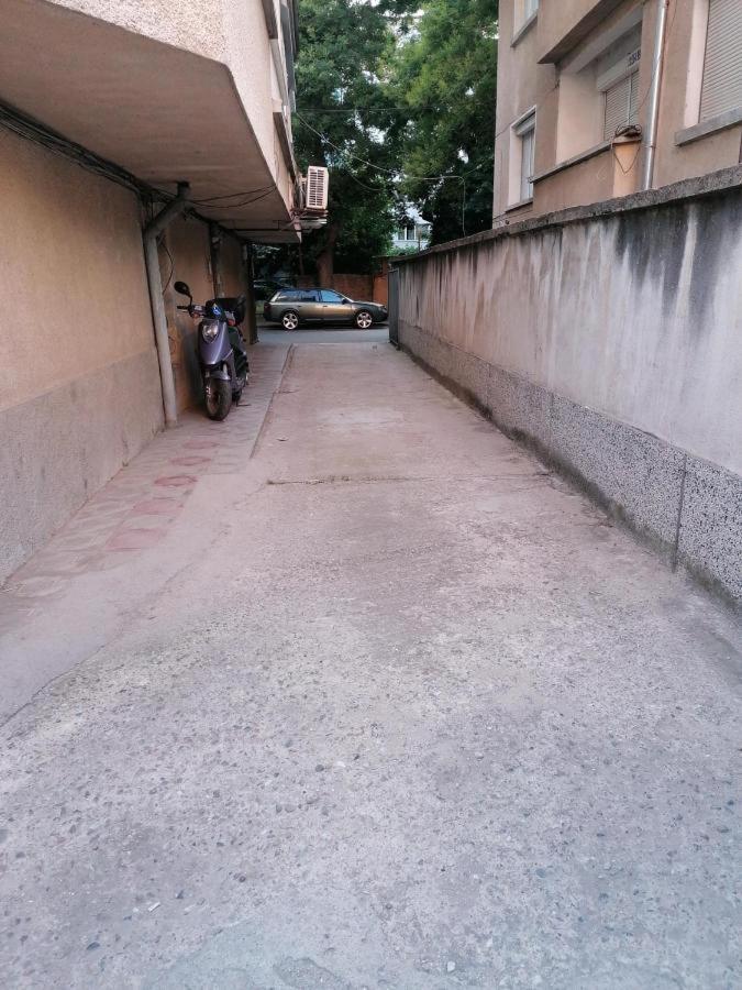 Апарт Хотел Мелани Plovdiv Bagian luar foto